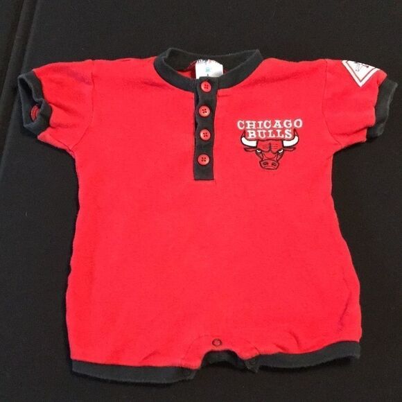 NBA Size 6/9 Month Chicago Bulls Onesie - Picture 1 of 7